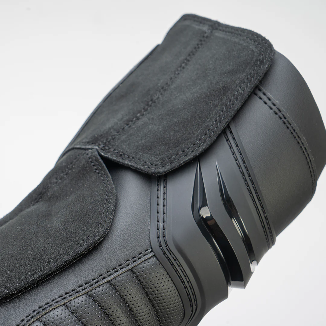 Eleveit - S Miura Air Black Boots - Image 4
