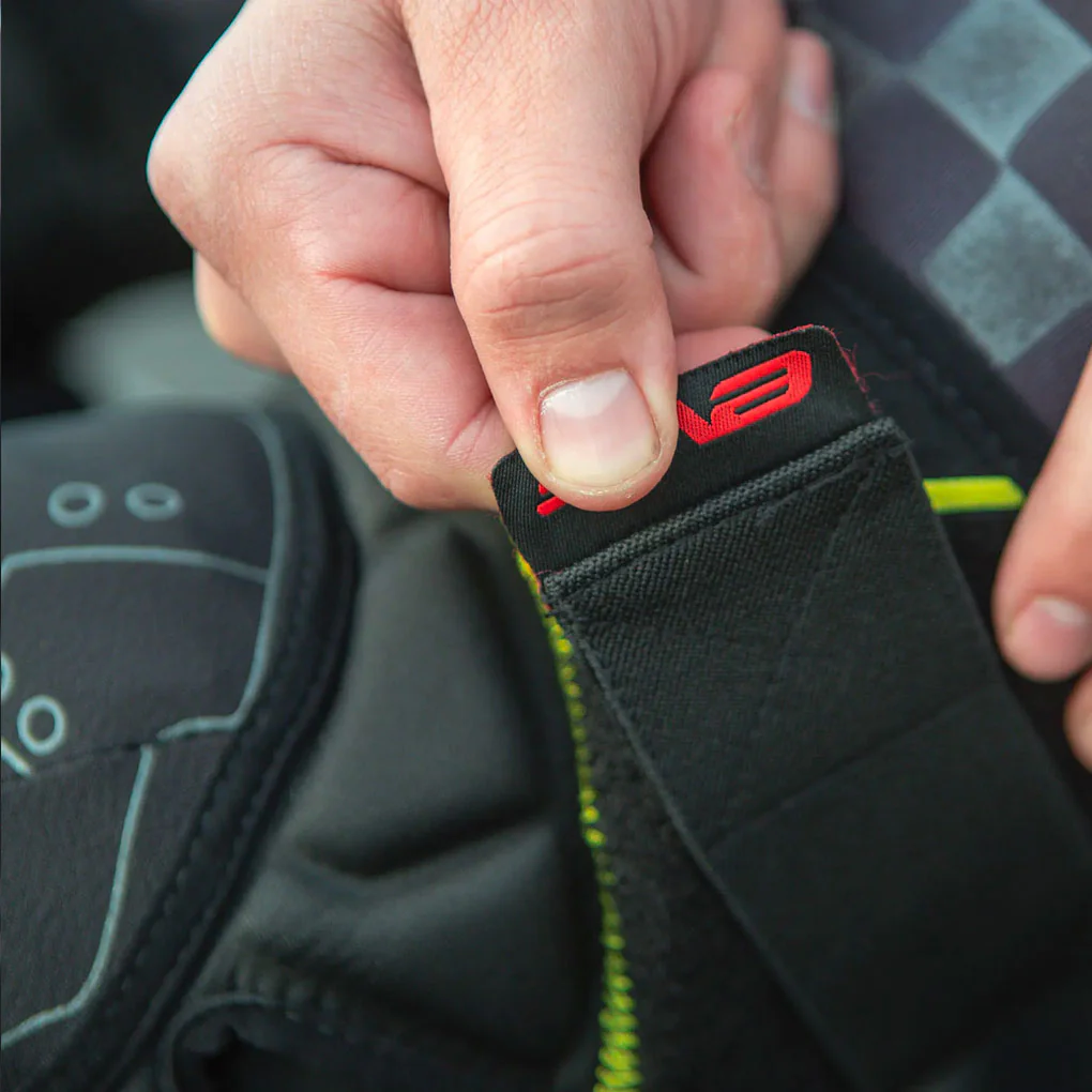 EVS - TP199 Travis Pastrana Youth Knee Guards - Image 5