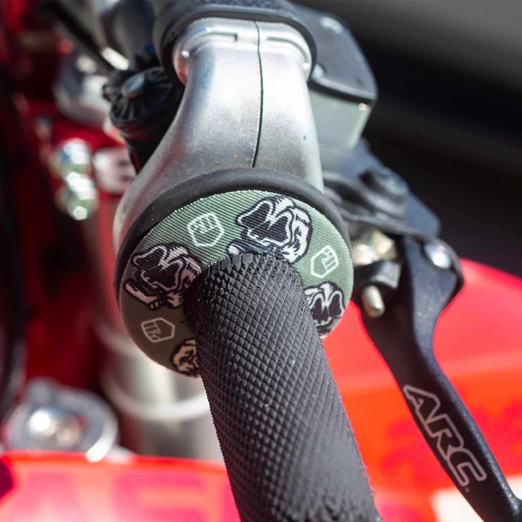 Fist - Skull Grip Donut - Image 2