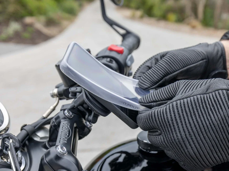 Quad Lock - Iphone 15 Plus Poncho - Image 6