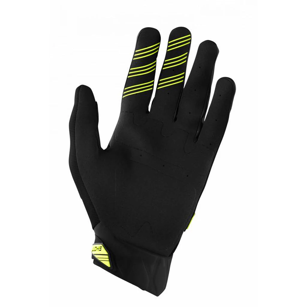 Shot - 2022 Youth Devo Versus Black/Yellow Gloves - Image 2