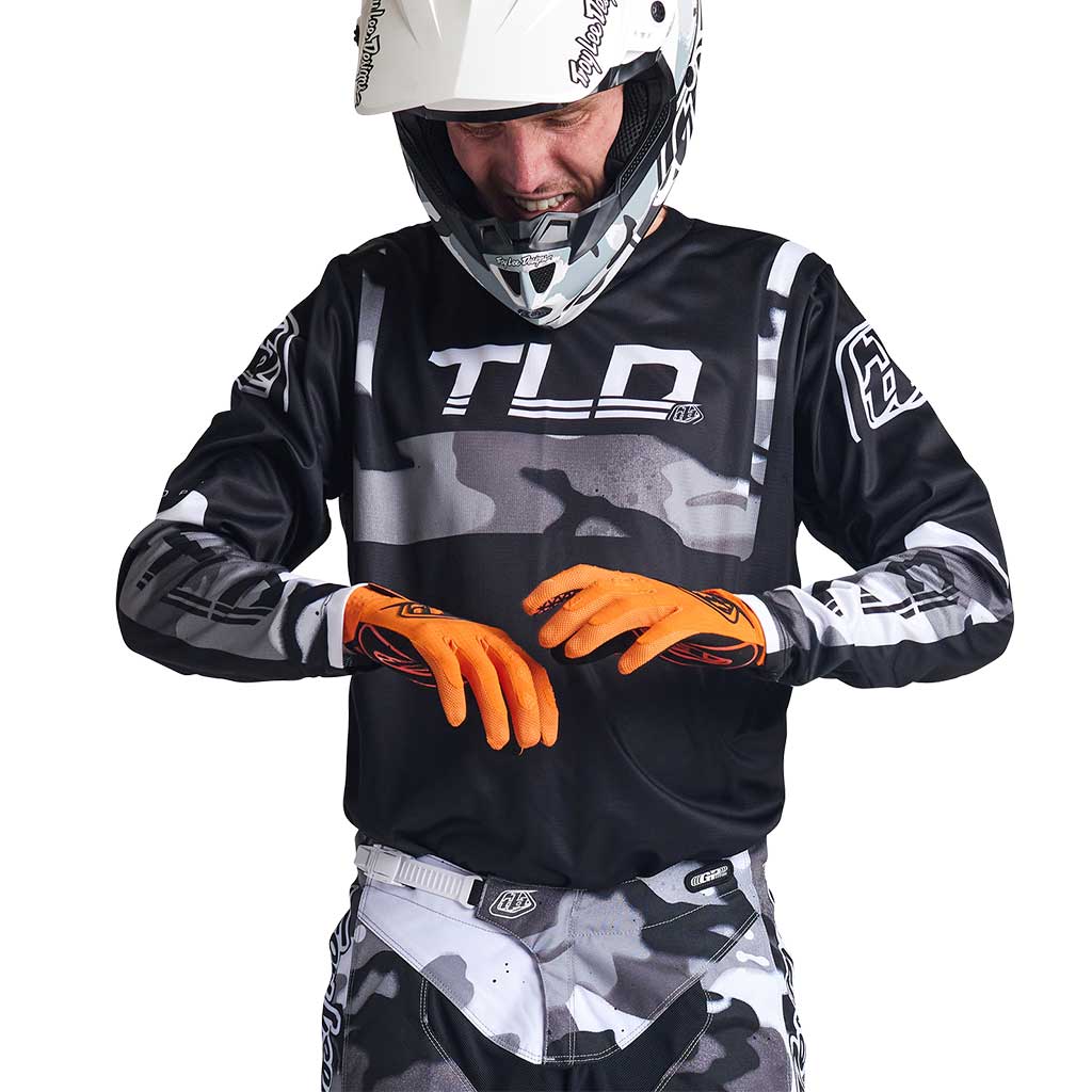 TLD - 24.1 GREY/CAMO GP YOUTH MX COMBO - Image 3
